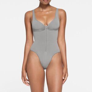 SKIMS Zip Front Brief Bodysuit Dove Grey Size Large - Brand new in box